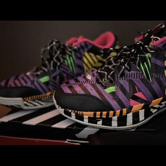 Dwayne Wade-  Wow 2 diablo wade Lining 10.5 Great Condition - Picture 2 of 9